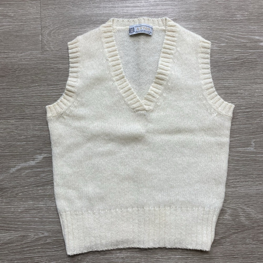 Vintage Aston 100% Shetland Wool Vest Size 32 Ivory Academia University Preppy